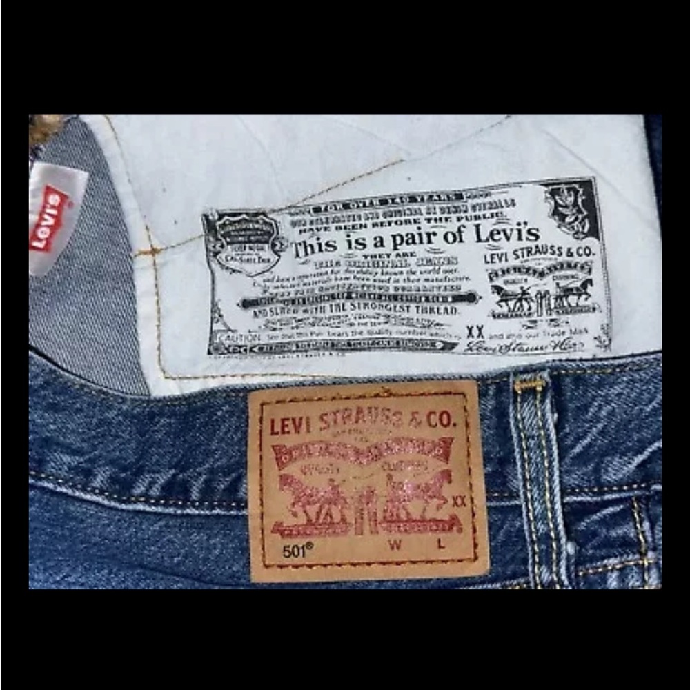 Levi’s 501 Original Jeans in Medium Wash Women’s Tag Size 32 x 32 - Picture 9 of 11